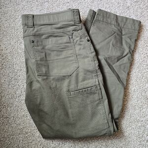 Men's AKHG Alaskan Hardgear Cargo Pants 36x32 Green Standard Fit